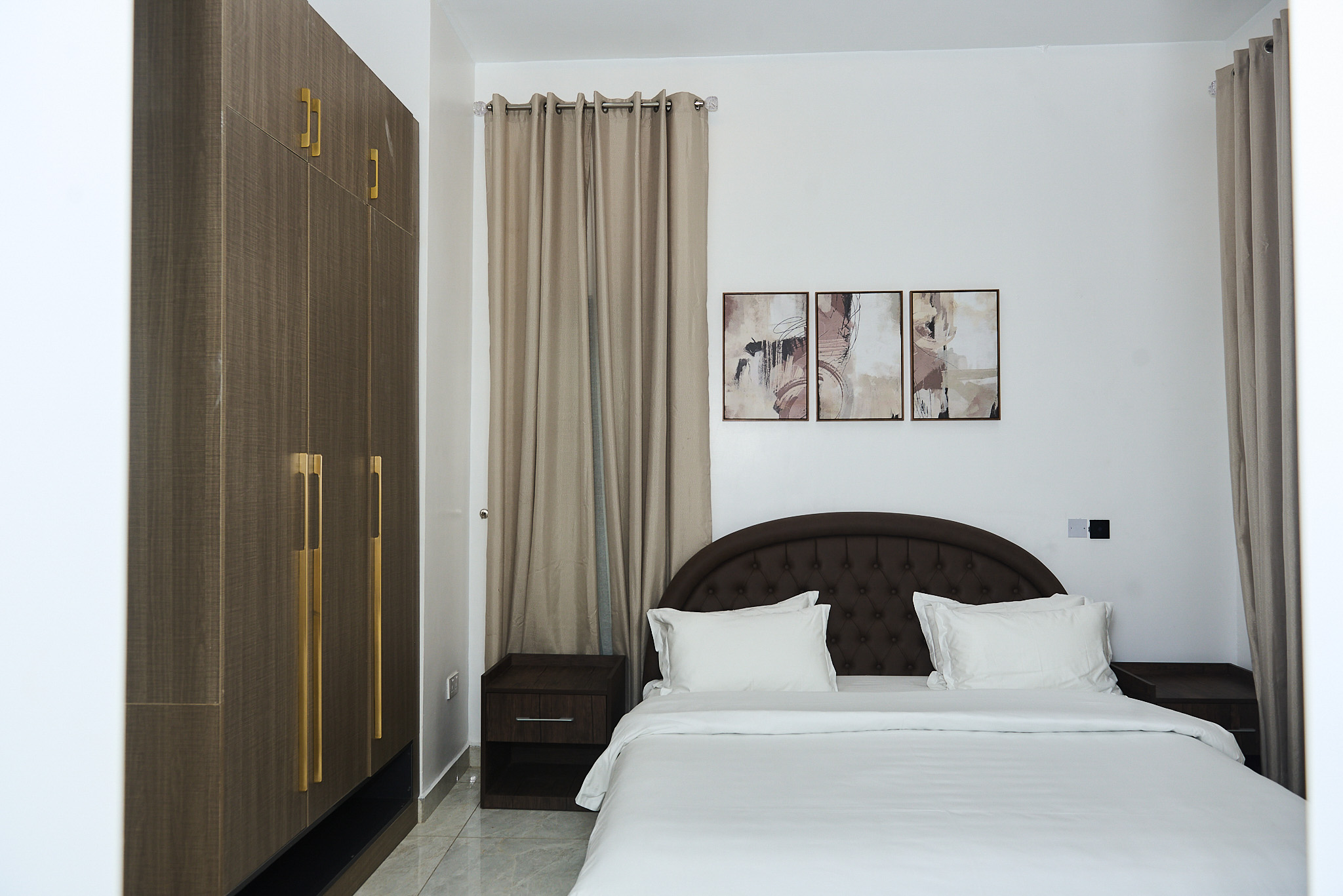 Master bedroom · premium linens